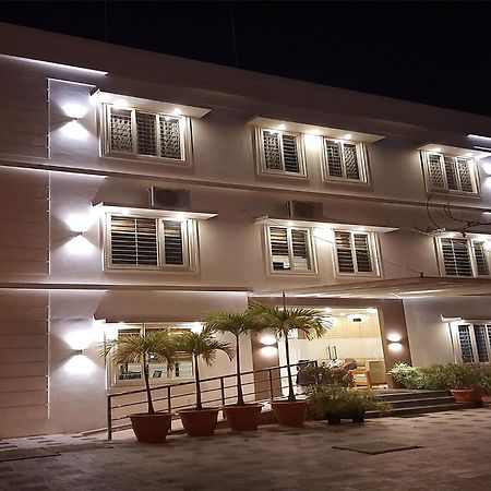 Phoenix Holidays Kochi Екстер'єр фото