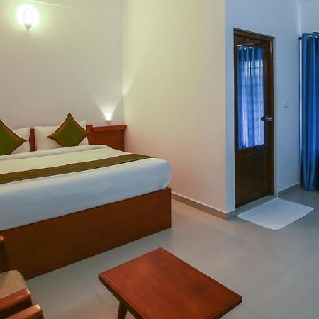 Phoenix Holidays Kochi Екстер'єр фото