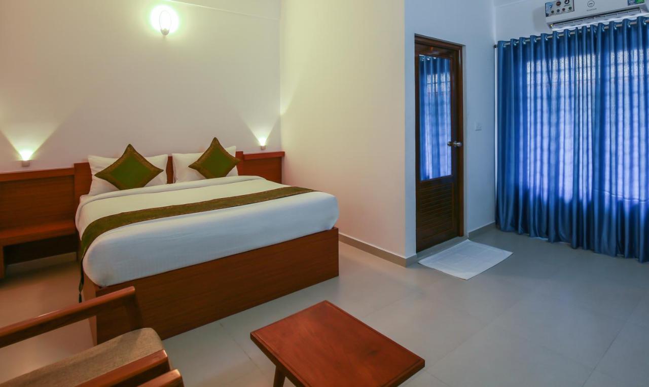Phoenix Holidays Kochi Екстер'єр фото