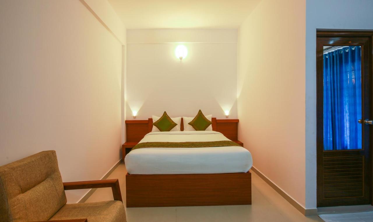 Phoenix Holidays Kochi Екстер'єр фото